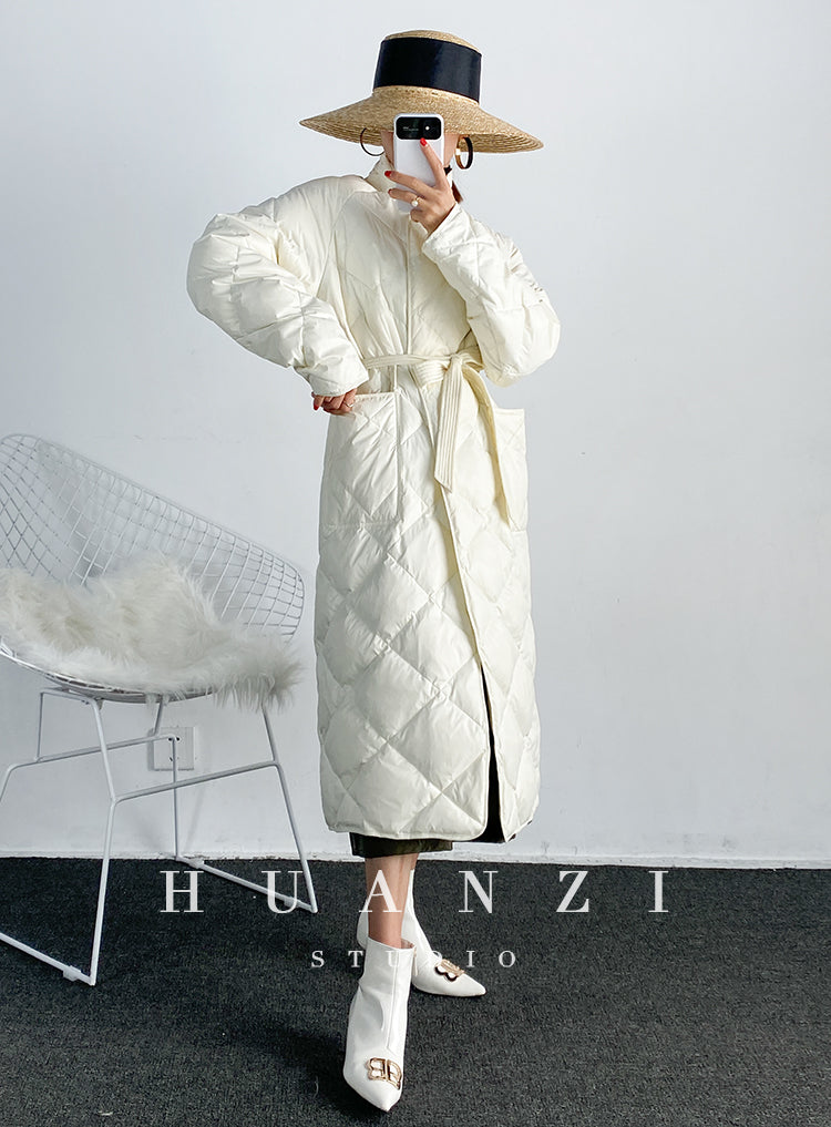 Huanzi custom Korean version loose waist tie white down jacket - Kara