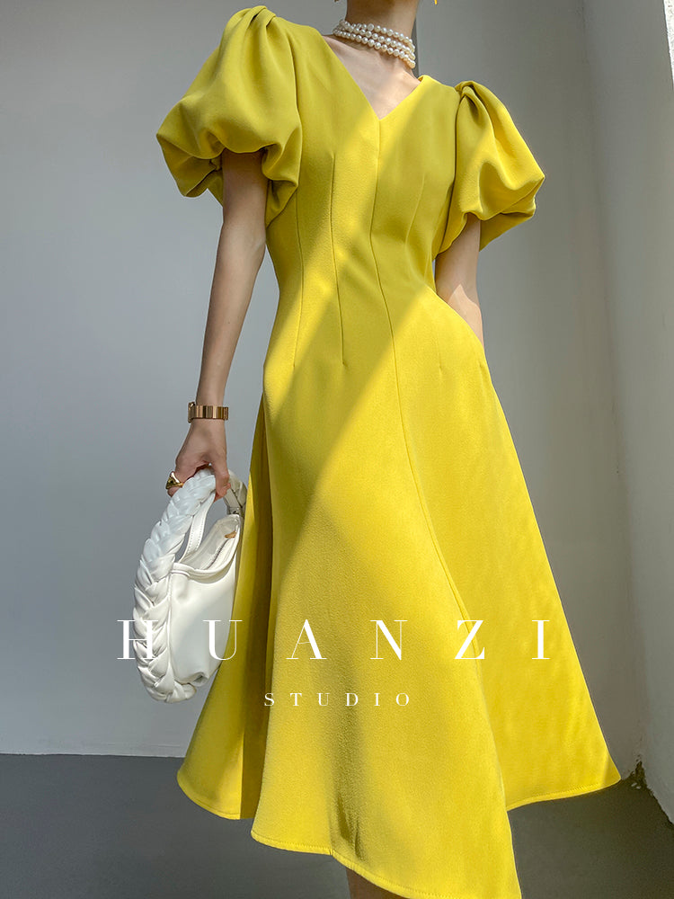 HUANZI summer V-neck dress midi puff sleeves French waist A-line dress - Narai